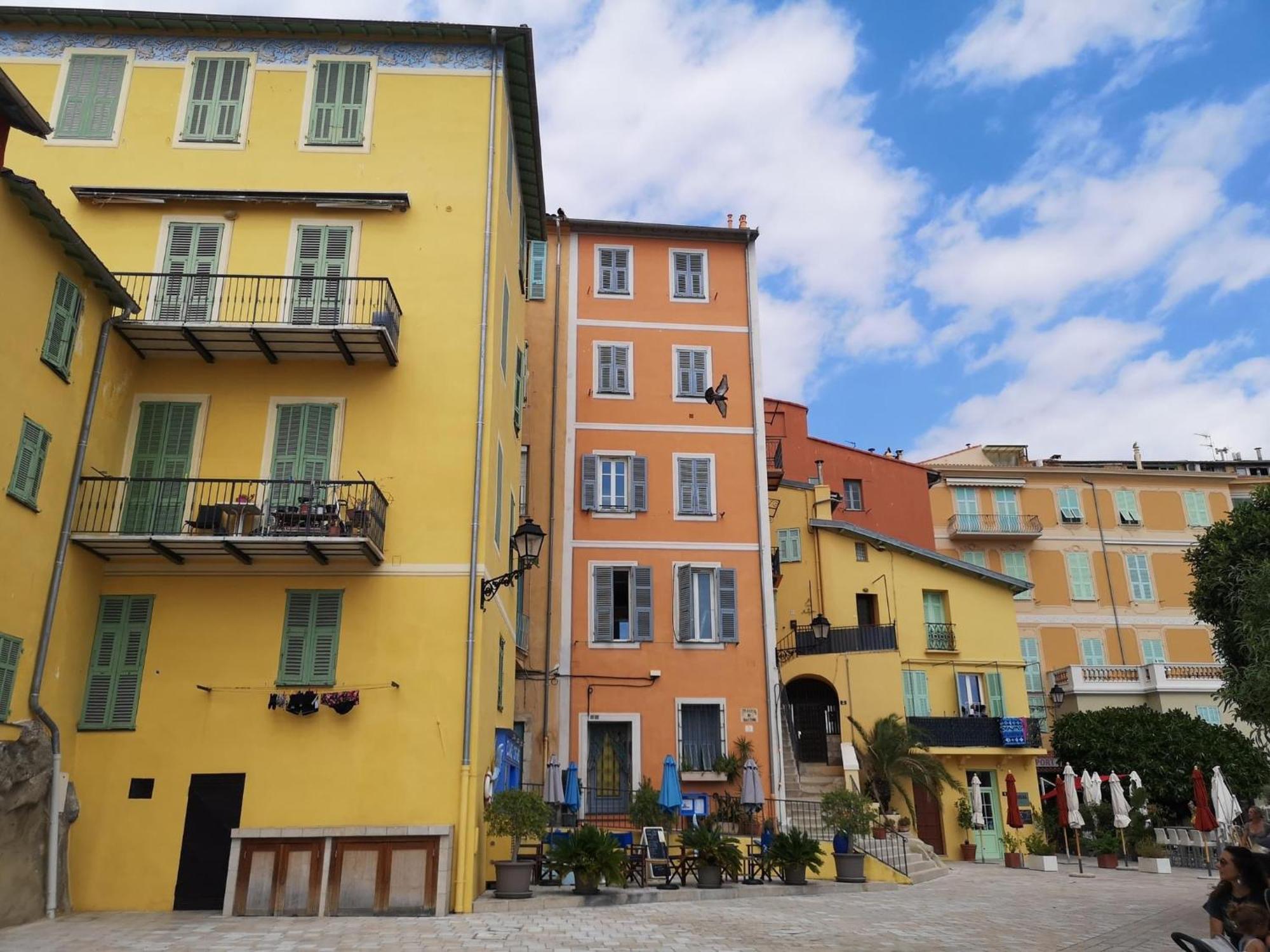 Prato Home - Apartment Near The Beach In マントン エクステリア 写真