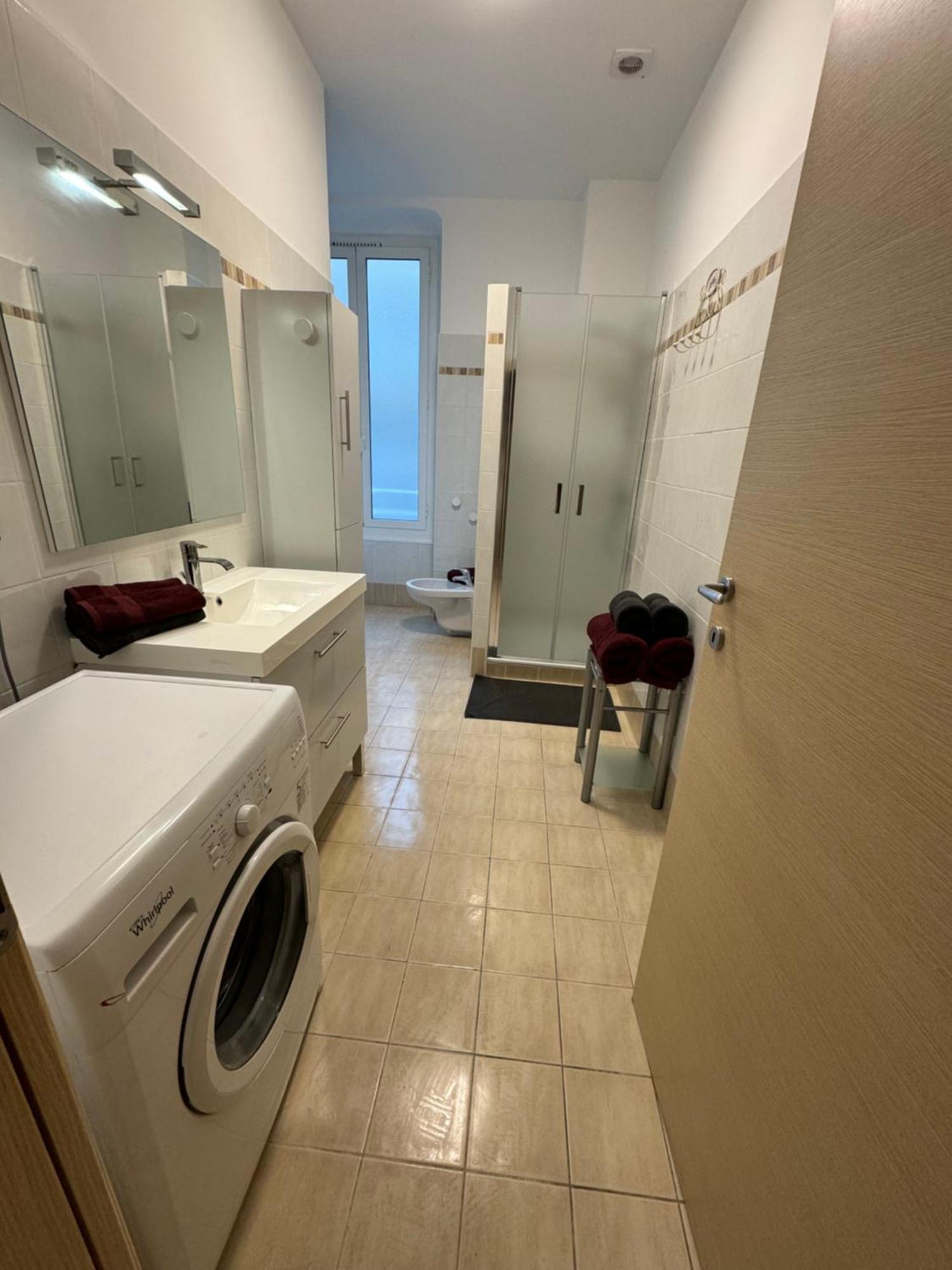 Prato Home - Apartment Near The Beach In マントン エクステリア 写真